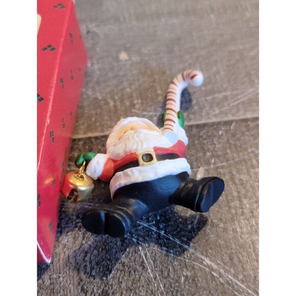 Hallmark happy Santa 1987 ornament Xmas Decor candy cane - Picture 3 of 4